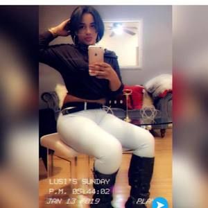 Meet your Posher, Esther